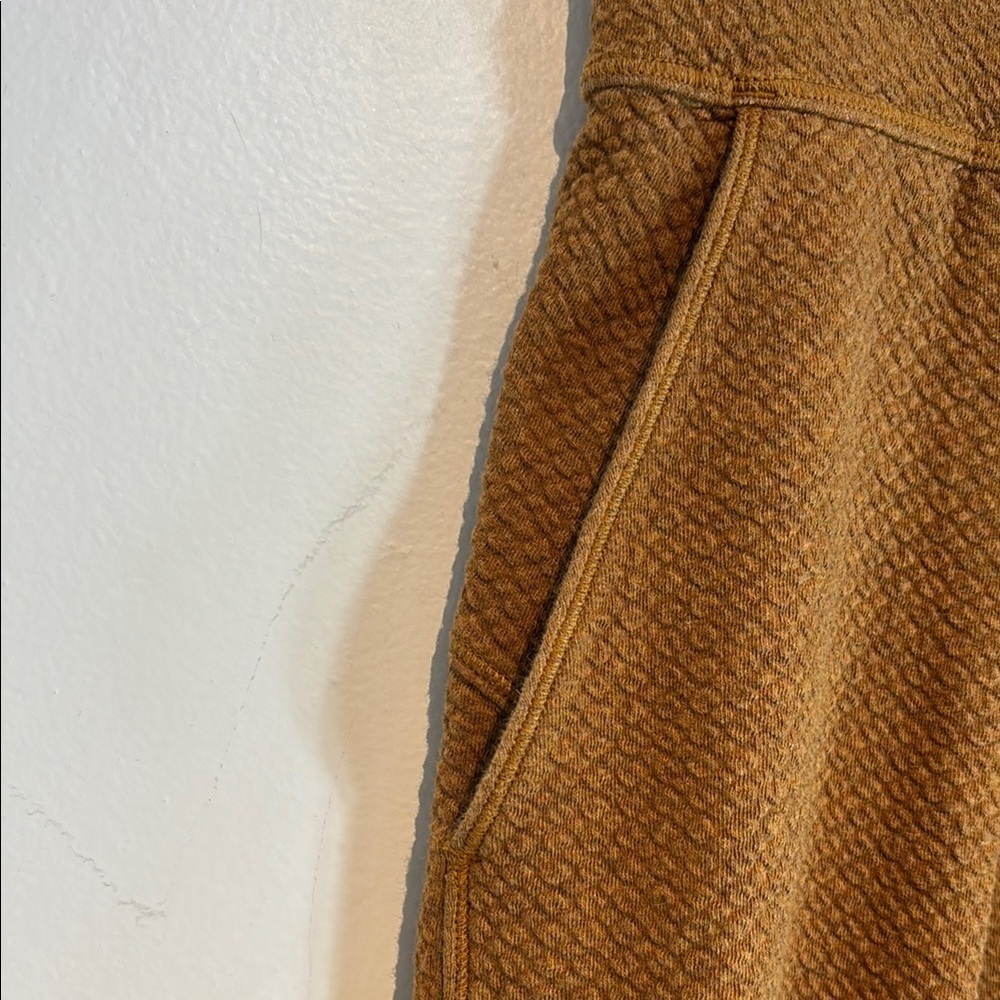 Lululemon Can You Feel The Pleat Crop pants Heathered Spiced Bronze size 10 - Picture 8 of 12